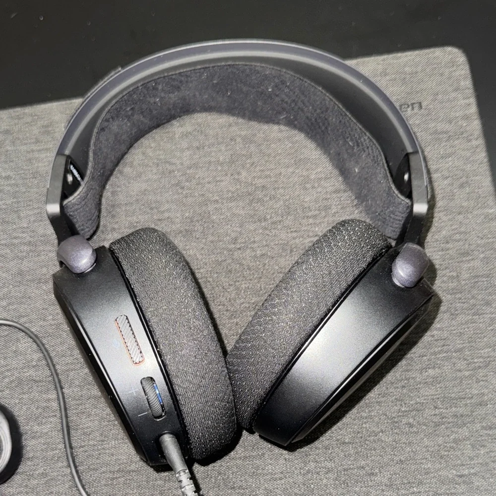 Steel Series Arctic Pro (Wired)